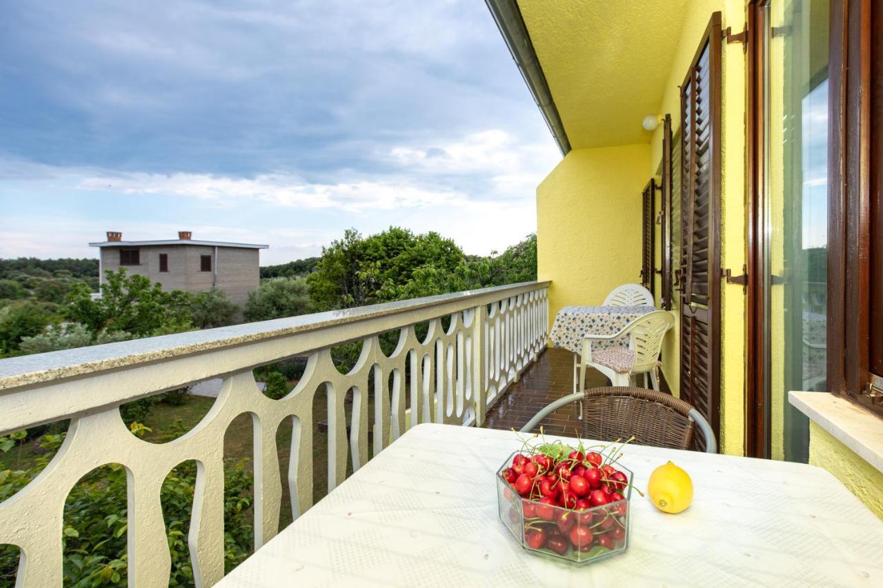 Apartment Drago *Cosy & Close To The Beach! Krk Town Exterior foto